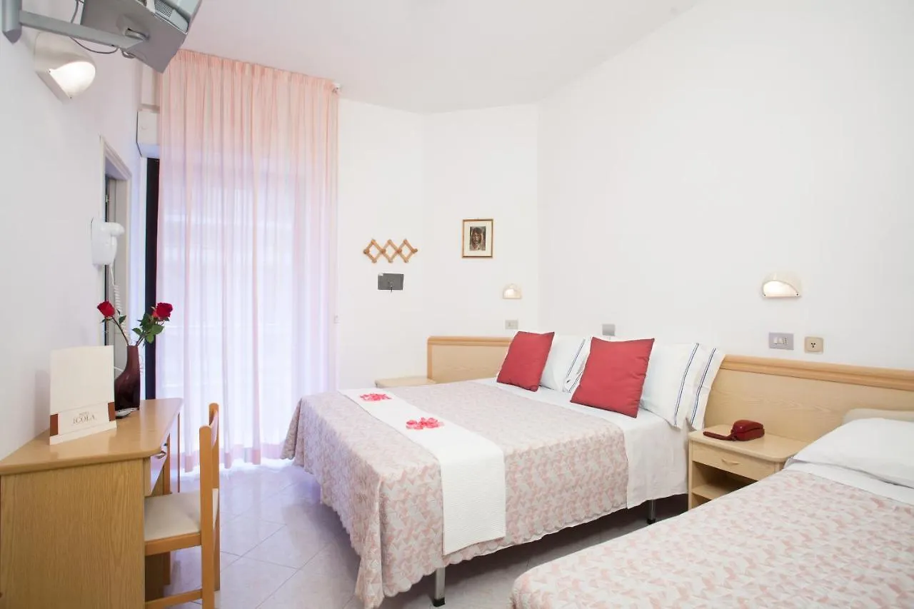 Hotel Cola Frontemare ベラーリア・イジェア・マリーナ