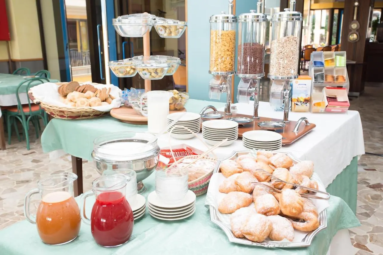 Hotel Cola Frontemare Bellaria-Igea Marina